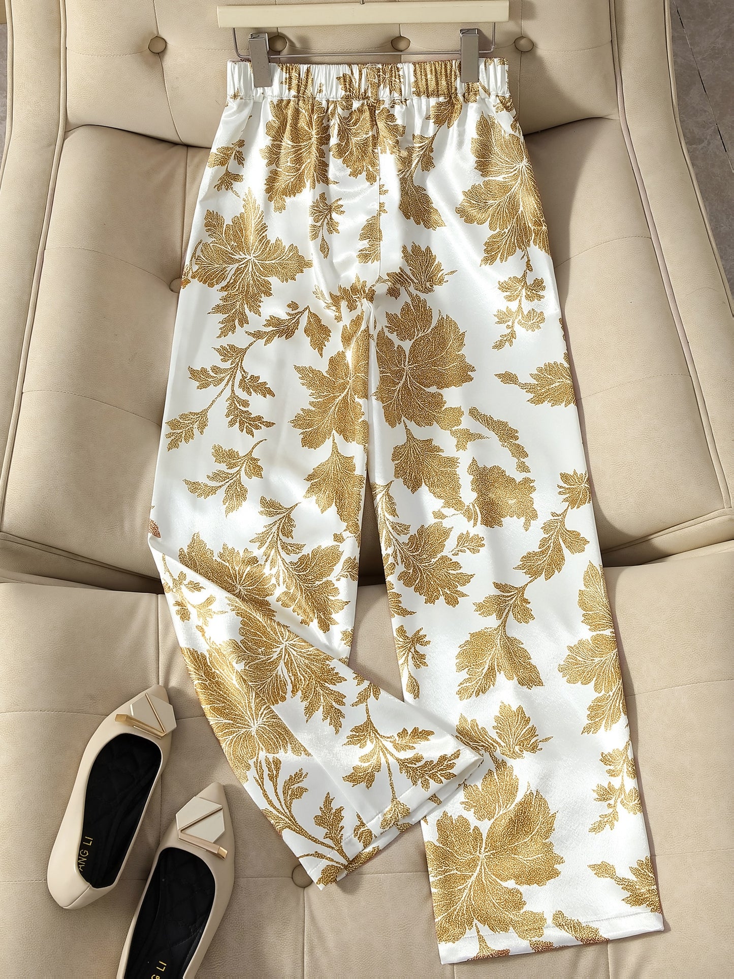 Guy & Dia Women's Luxurious Satin Trousers - Elegant White & Golden Floral Print Wide-Leg Pants with Built-In Zipper, Smooth Full-Length Formal/Office/Wedding Wear, Pockets - Hand Washable Non-Stretch Tailored Suit (No Belt), Formal Pants For Women